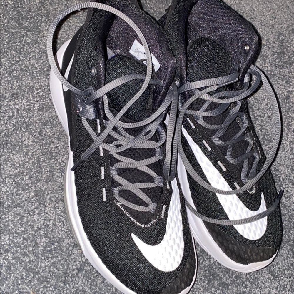 2019 Nike Hyperdunks - image 3